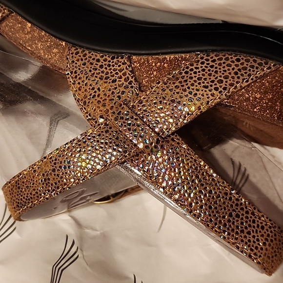 NWOT Dankso sandals, size 40 - Picture 8 of 9